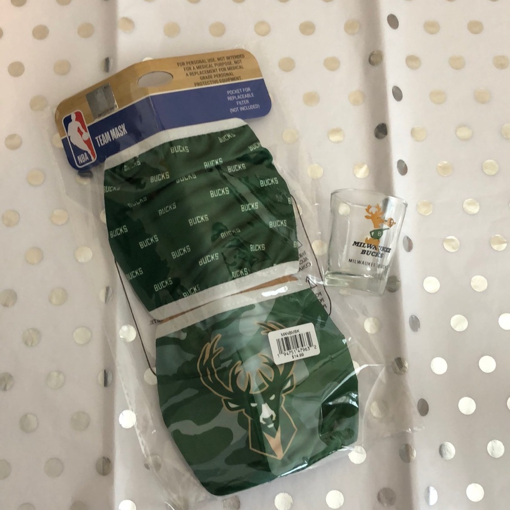Milwaukee Bucks face masks